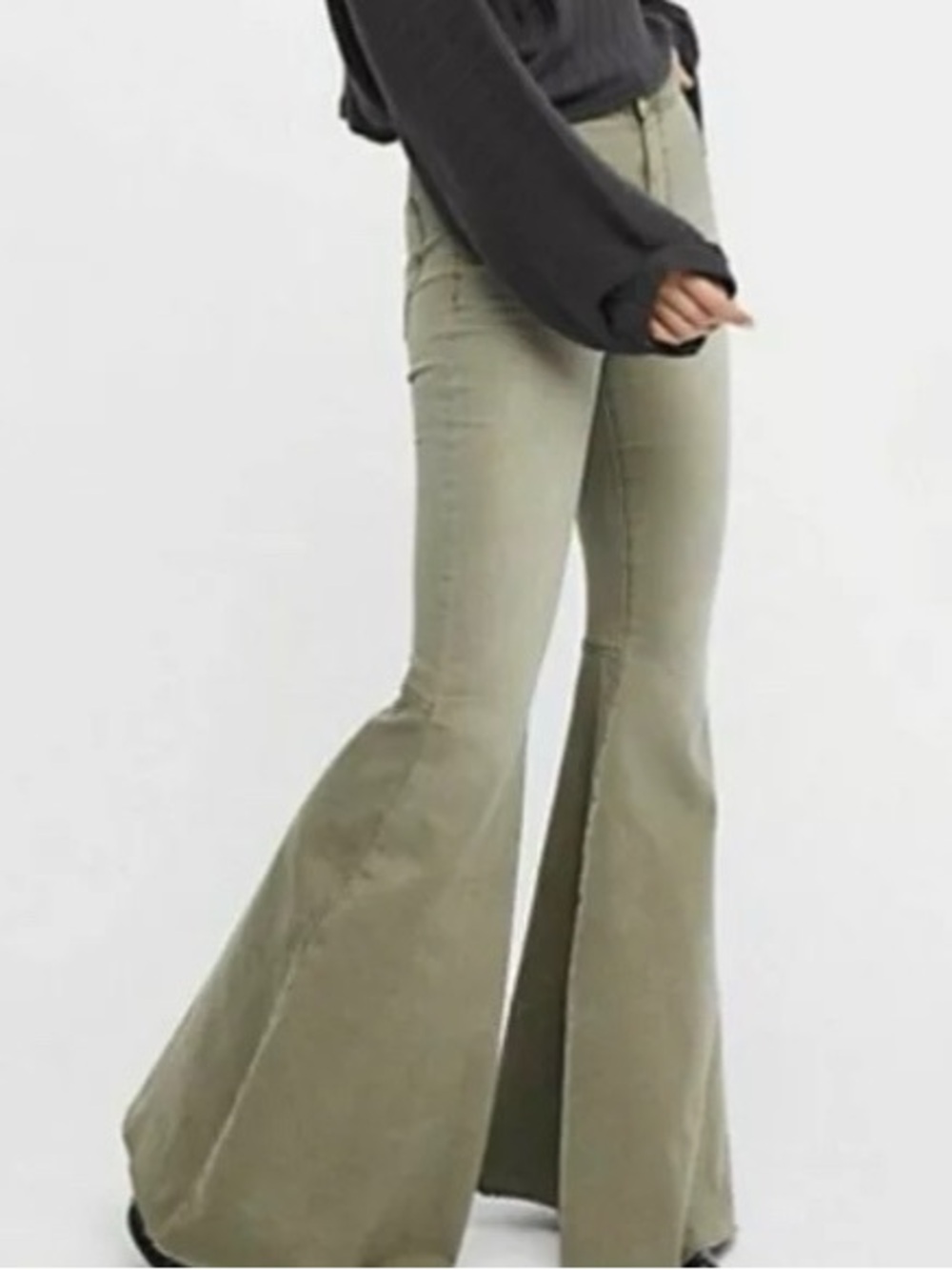 We The Free “Just Float On” High Rise Ultra Flare Olive Green Jeans Size 28